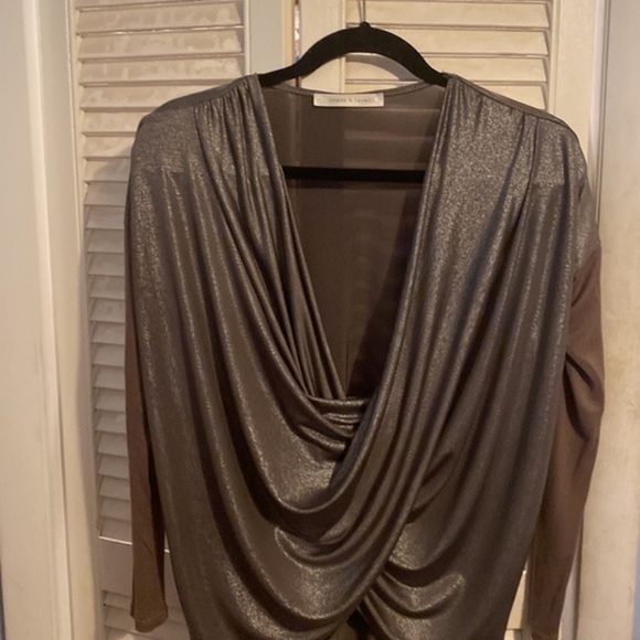 Brand & Label drape blouse - Picture 2 of 8